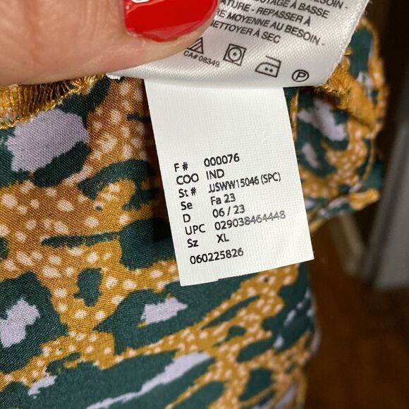 Jessica Simpson Leopard Button Down Blouse Speckled Cheetah Bodie - Picture 11 of 11